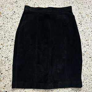 Forenza leather skirt vintage size 10 modern 4 black suede